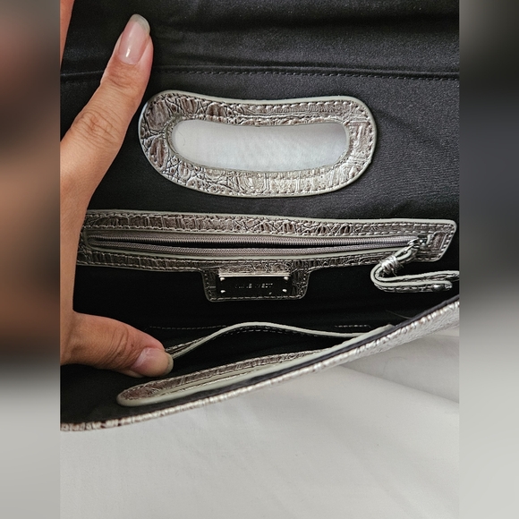 Nine West Clutch - Picture 2 of 5